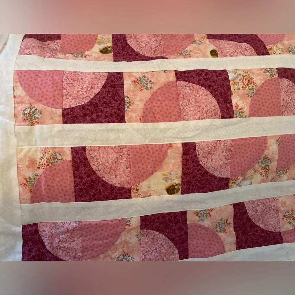 Handmade Baby Quilt NWOT Baby Quilt, Lap Quilt, Crib Quilt,
